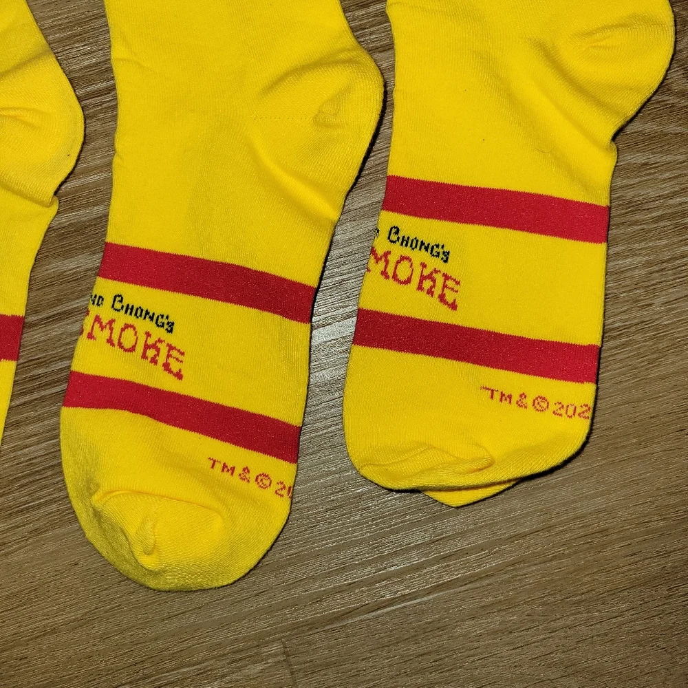 2 Pairs - Cheech and Chong Yellow Up In Smoke Crew Socks Odd Sox Size 6-13 New